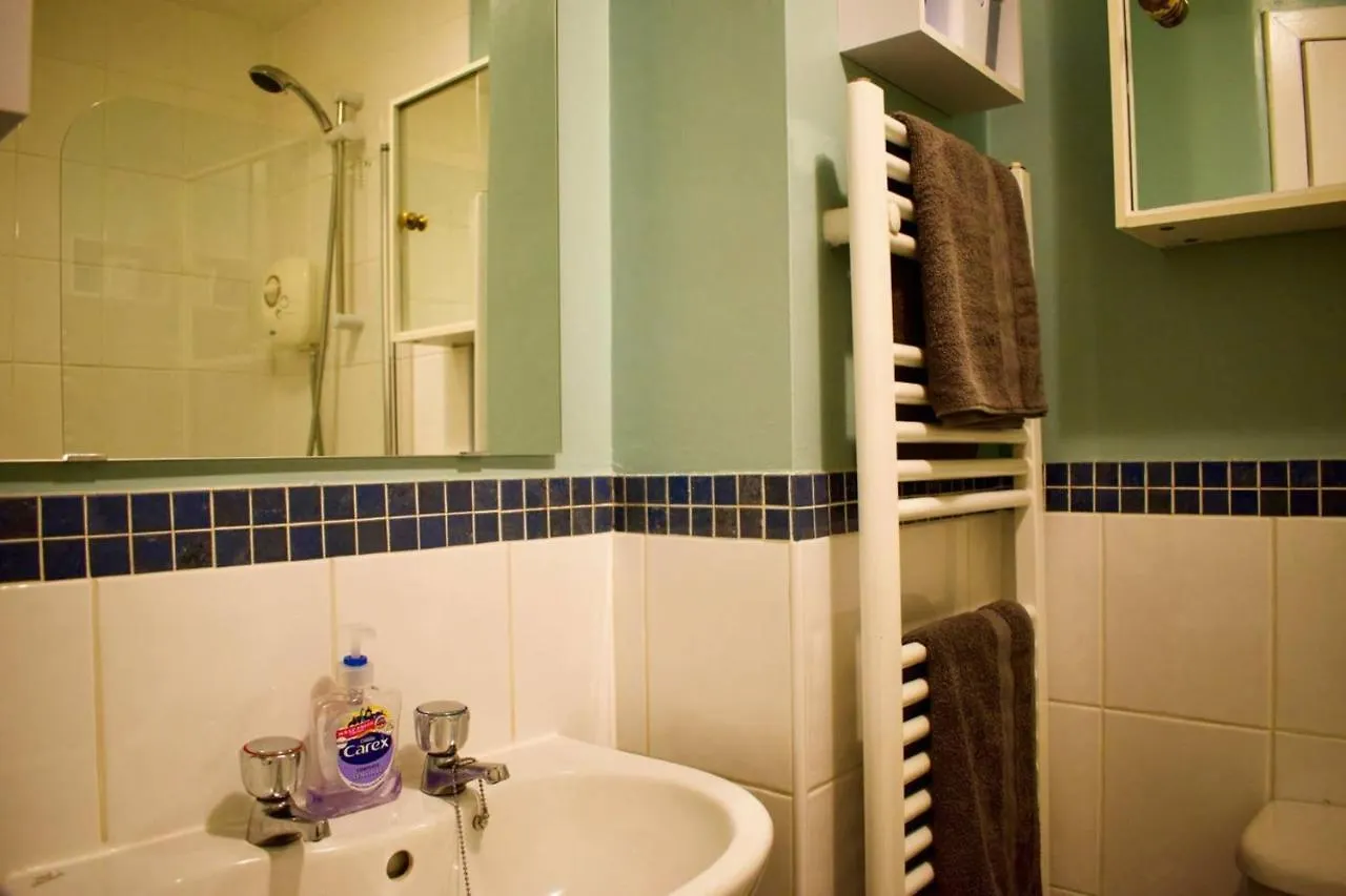 Welcoming And Homely 2 Bed In Central Location Edimburgo Apartamento