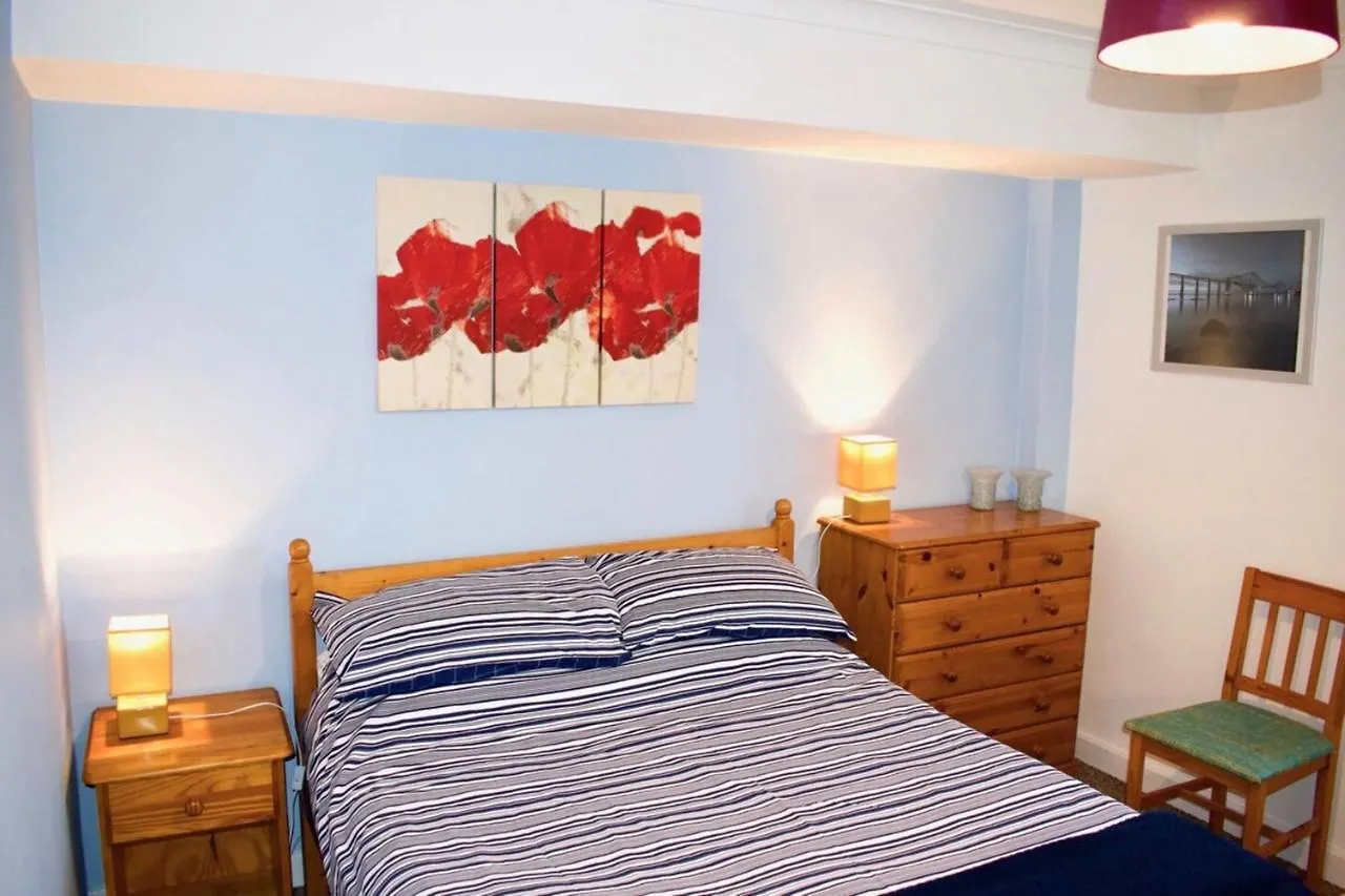 Welcoming And Homely 2 Bed In Central Location Edinburg Lägenhet