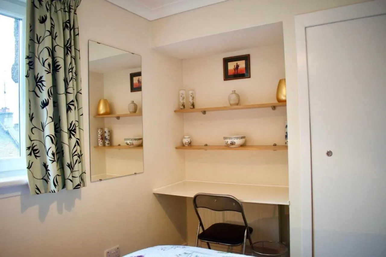 Welcoming And Homely 2 Bed In Central Location Edinburg 0*,  Storbritannien